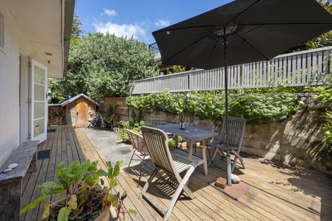 Photo of property in 20 Thompson Road, Bluff Hill, Napier, 4110