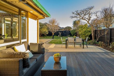 Photo of property in 4 Dinglebay Place, Casebrook, Christchurch, 8051