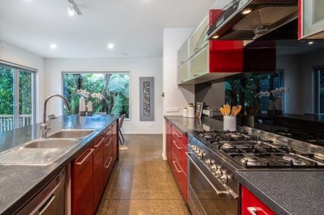 Photo of property in 86a Kowhai Road, Campbells Bay, Auckland, 0630