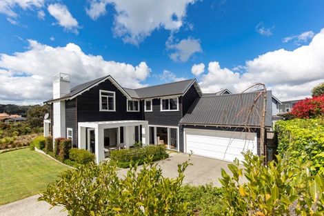 Photo of property in 10 Tauwaka Crescent, Riverhead, 0820