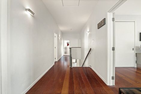 Photo of property in 28 Cliffs Road, Saint Clair, Dunedin, 9012