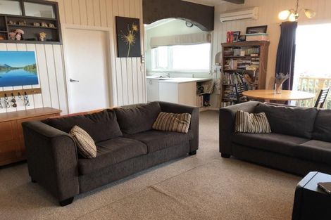 Photo of property in 94b Dowse Drive, Maungaraki, Lower Hutt, 5010