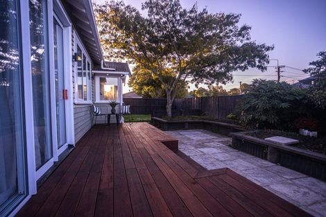 Photo of property in 14 Saint Martins Road, Saint Martins, Christchurch, 8022