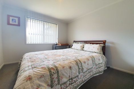 Photo of property in 61 Sunningdale Street, Wattle Downs, Auckland, 2103