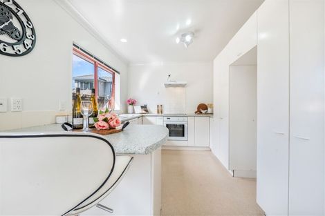 Photo of property in 58 Millen Avenue, Pakuranga, Auckland, 2010