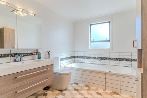 Photo of property in 114 Argyle Street, Mosgiel, 9024