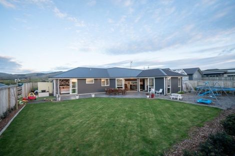 Photo of property in 31 Silicon Way, Fitzherbert, Palmerston North, 4410
