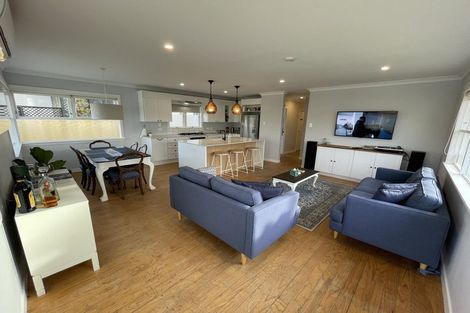 Photo of property in 20 Glendene Avenue, Glendene, Auckland, 0602