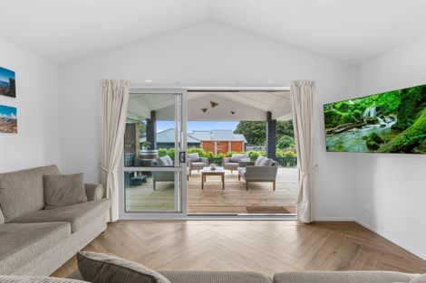 Photo of property in 25 Capstone Place, Te Kamo, 0185