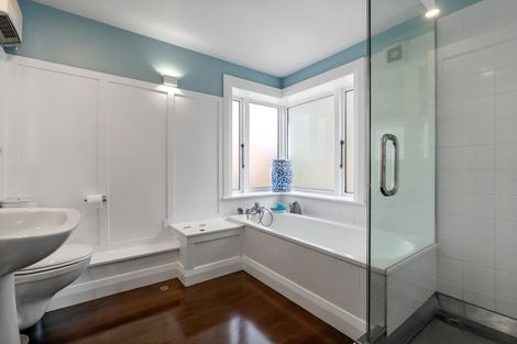 Photo of property in 84 Bolton Street, Kelburn, Wellington, 6012