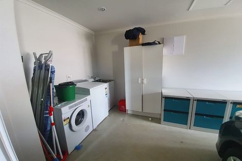 Photo of property in 61 Sunningdale Street, Wattle Downs, Auckland, 2103