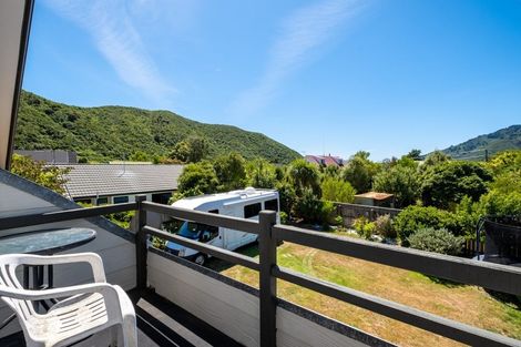 Photo of property in 10a Huia Street, Waikawa, Picton, 7220