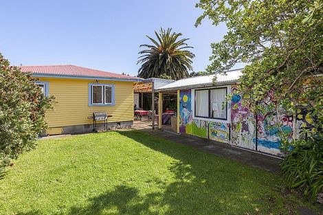 Photo of property in 3 Clarkes Crescent, Paekakariki, 5034