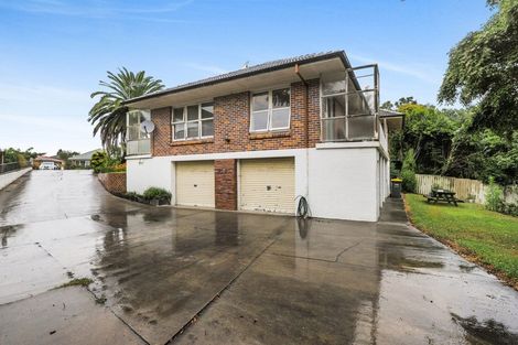 Photo of property in 15 Campbell Place, Papakura, 2110