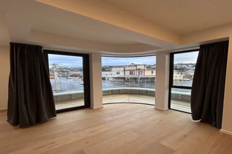 Photo of property in 216 The Parade, Island Bay, Wellington, 6023