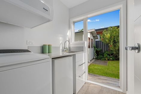 Photo of property in 35 Waione Avenue, Athenree, Waihi Beach, 3177