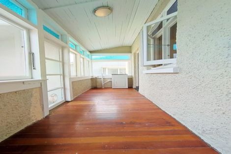 Photo of property in 187 Blockhouse Bay Road, Avondale, Auckland, 0600