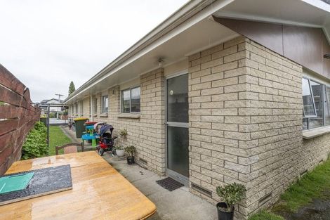 Photo of property in 2/6 Snead Place, Hamilton East, Hamilton, 3216