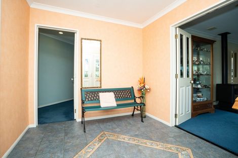 Photo of property in 9 Royal Heights, Glen Avon, New Plymouth, 4312