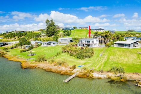 Photo of property in 4 Riverview Place, Waipu, 0582