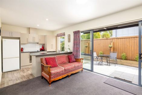 Photo of property in 3/123 Sawyers Arms Road, Northcote, Christchurch, 8052
