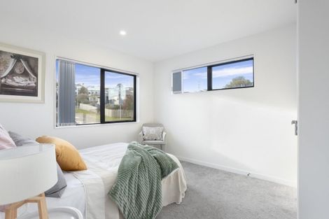 Photo of property in 37 Garton Drive, Massey, Auckland, 0614