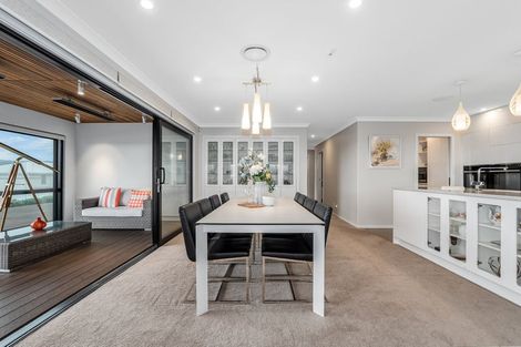 Photo of property in 14 Wangapeka Way, Aotea, Porirua, 5024