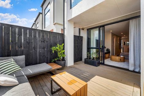 Photo of property in 28 Hinonga Loop, Silverdale, 0932