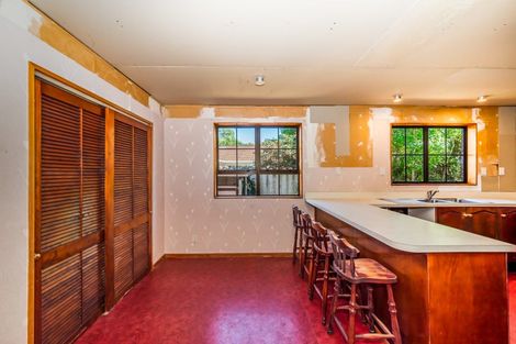 Photo of property in 92 Ngaio Road, Waikanae, 5036