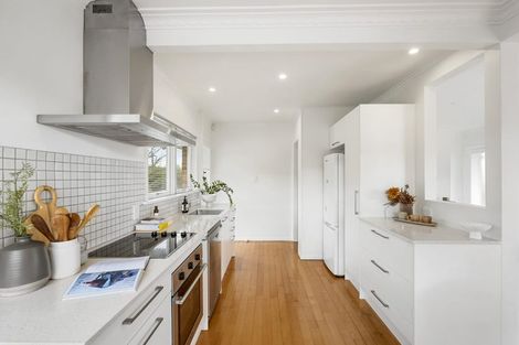 Photo of property in 1/8 Fowler Street, Northcote, Auckland, 0627