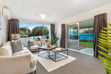 Photo of property in 14 Harriet Place, Spotswood, New Plymouth, 4310