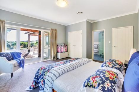 Photo of property in 29 Shine Road, South Head, Helensville, 0874