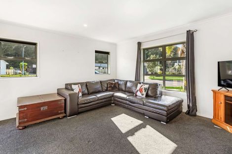 Photo of property in 17 Alf Simpson Drive, Whitianga, 3510