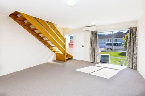 Photo of property in 9 Camp Street, Silverstream, Upper Hutt, 5019