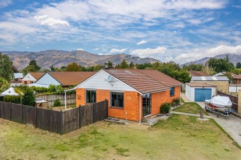 Photo of property in 3 Hassing Place, Cromwell, 9310