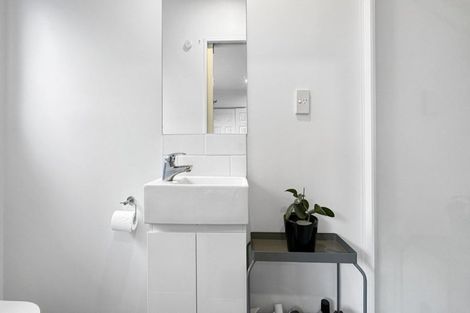 Photo of property in 73 Hamlin Road, Mount Wellington, Auckland, 1060