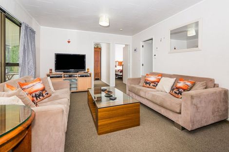 Photo of property in 2/56 Stredwick Drive, Torbay, Auckland, 0630