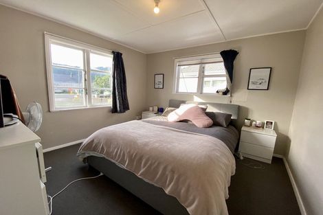 Photo of property in 251 Naenae Road, Naenae, Lower Hutt, 5011