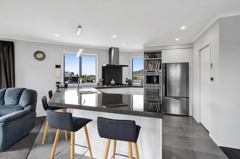 Photo of property in 9 Huetu Place, Bell Block, New Plymouth, 4312