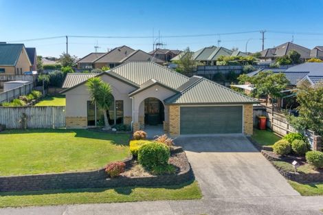 Photo of property in 104 Ayrshire Drive, Grandview Heights, Hamilton, 3200