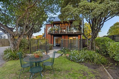 Photo of property in 69 Searells Road, Strowan, Christchurch, 8052