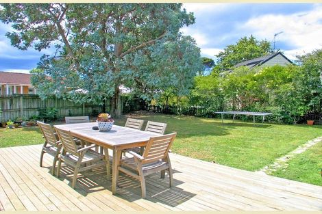 Photo of property in 34 Hellyers Street, Birkdale, Auckland, 0626