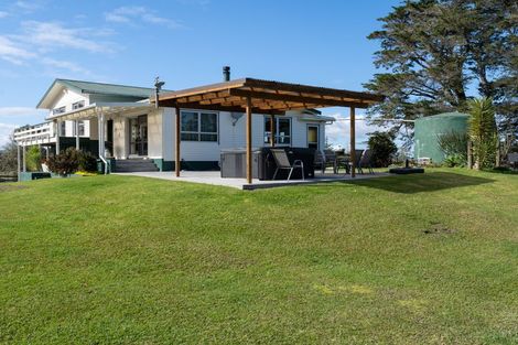 Photo of property in 1 Domain Road, Kawakawa, 0210