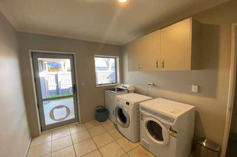 Photo of property in 2 Applecross Lane, Harewood, Christchurch, 8051