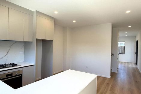 Photo of property in 102b Ennis Avenue, Pakuranga Heights, Auckland, 2010