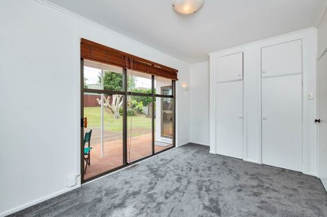 Photo of property in 6 Wendell Place, Greenlane, Auckland, 1061