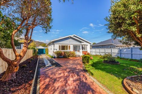 Photo of property in 50 Totara Crescent, Woburn, Lower Hutt, 5010