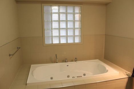 Photo of property in 3/2 Manor Place, Dunedin Central, Dunedin, 9016