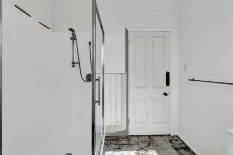 Photo of property in 3 Carrington Street, Inglewood, 4330