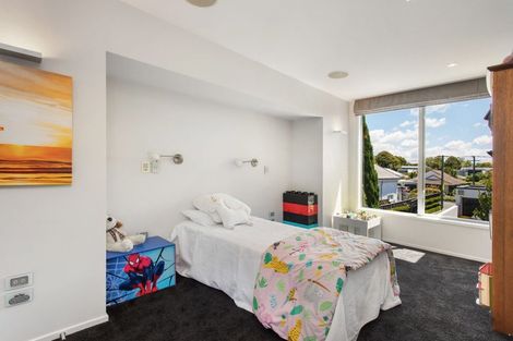 Photo of property in 54 Office Road, Merivale, Christchurch, 8014